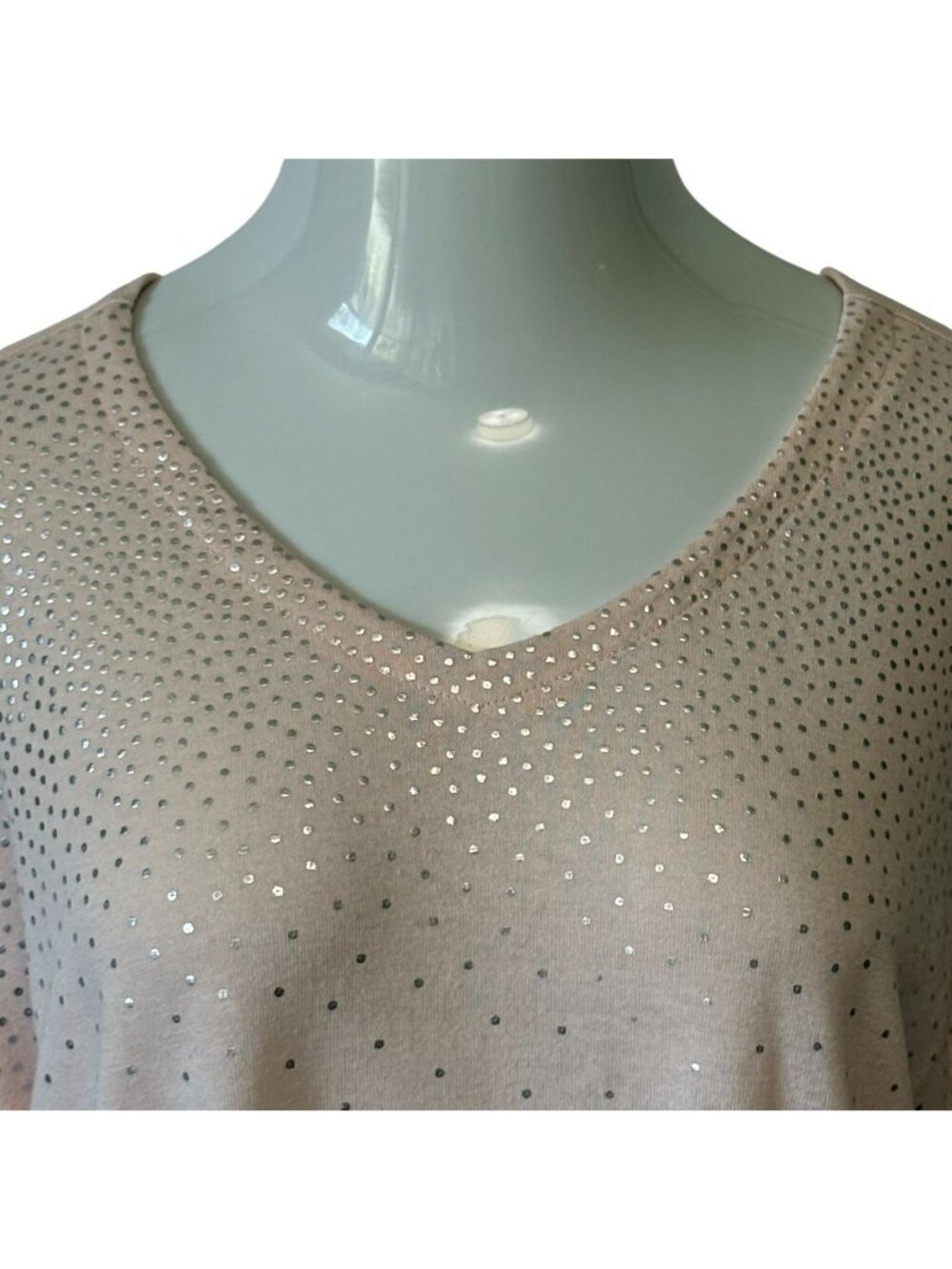 Rebecca Malone XL Womens V-Neck Top w/ Silver Embellishments Pink Long Sleeves - Picture 3 of 16